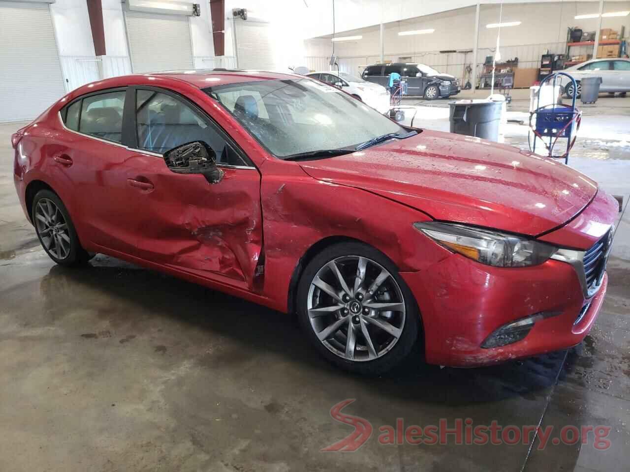 3MZBN1V38JM187700 2018 MAZDA 3