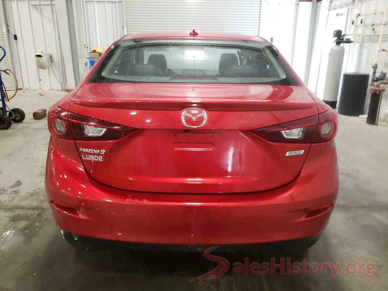 3MZBN1V38JM187700 2018 MAZDA 3