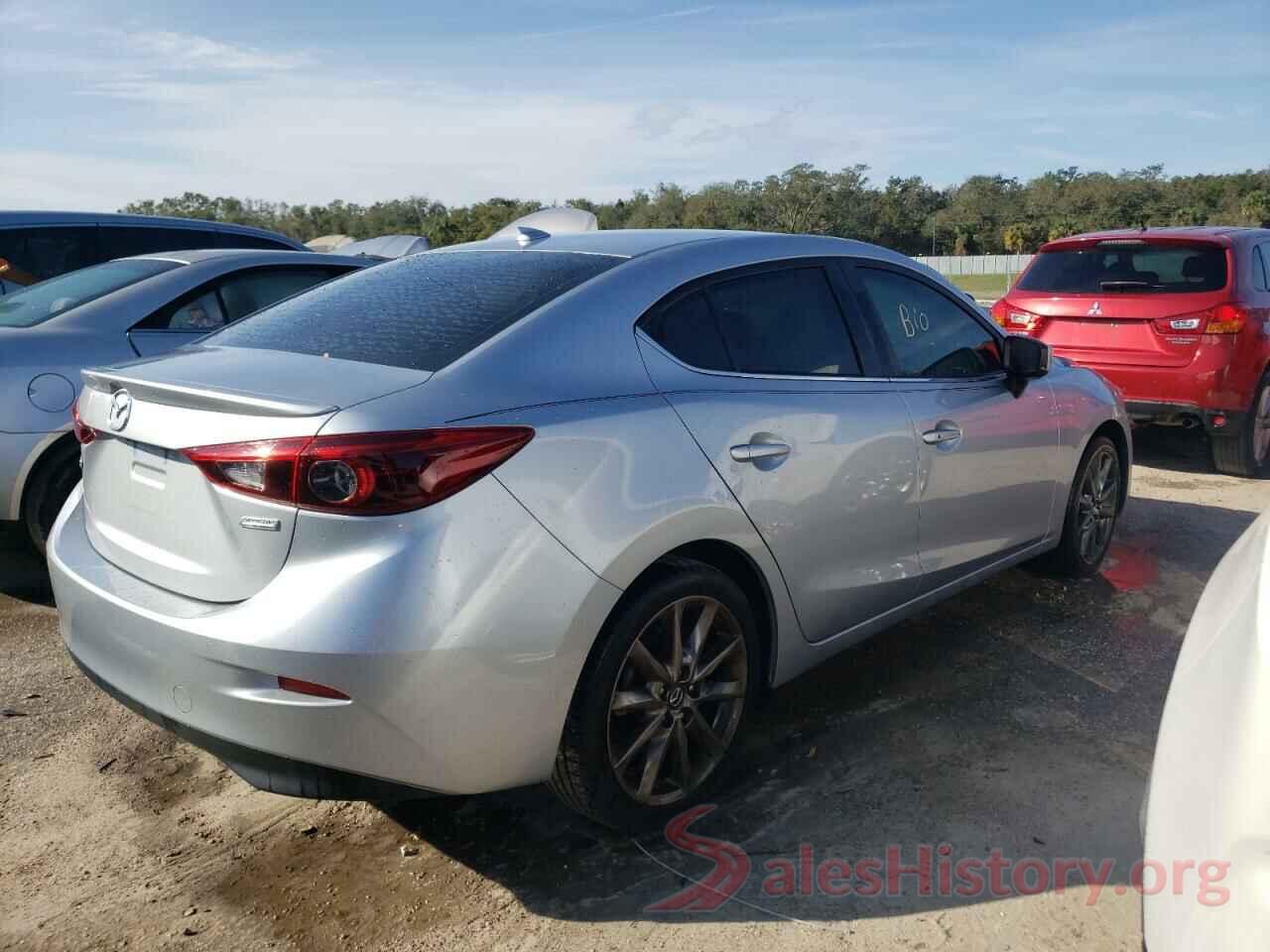 3MZBN1W32JM171328 2018 MAZDA 3