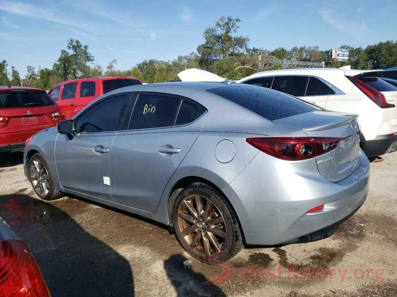 3MZBN1W32JM171328 2018 MAZDA 3