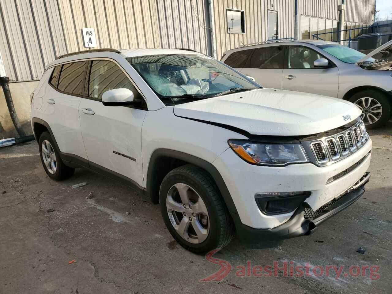 3C4NJDBB9JT185677 2018 JEEP COMPASS