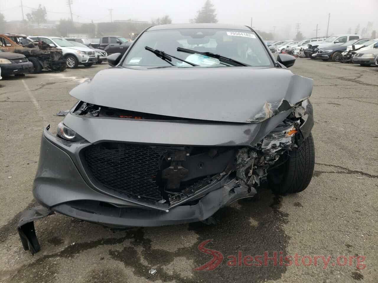 JM1BPAMM5K1138265 2019 MAZDA 3