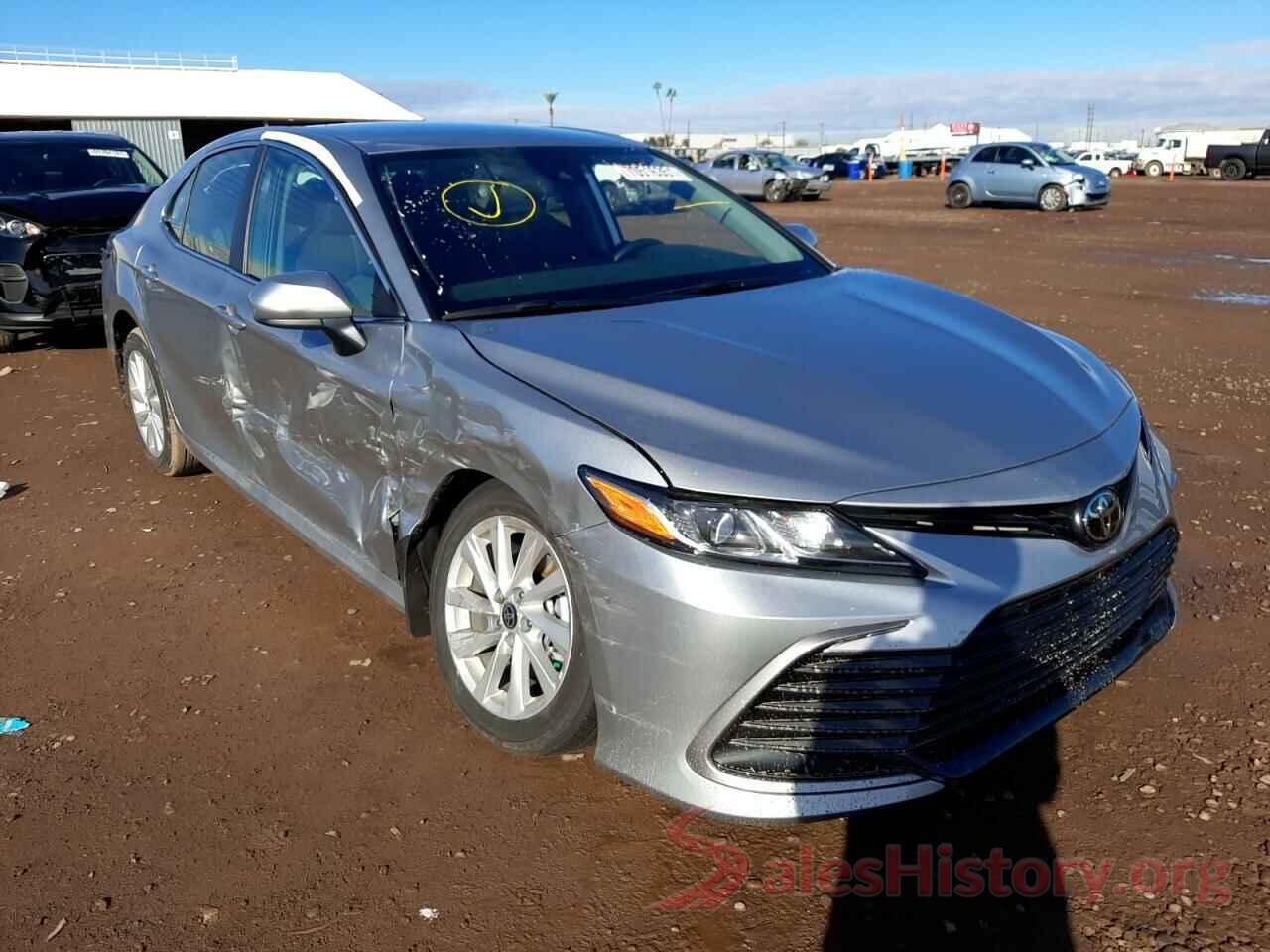 4T1C11AK3NU645415 2022 TOYOTA CAMRY