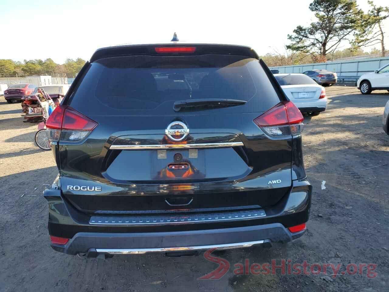 KNMAT2MV0JP556377 2018 NISSAN ROGUE