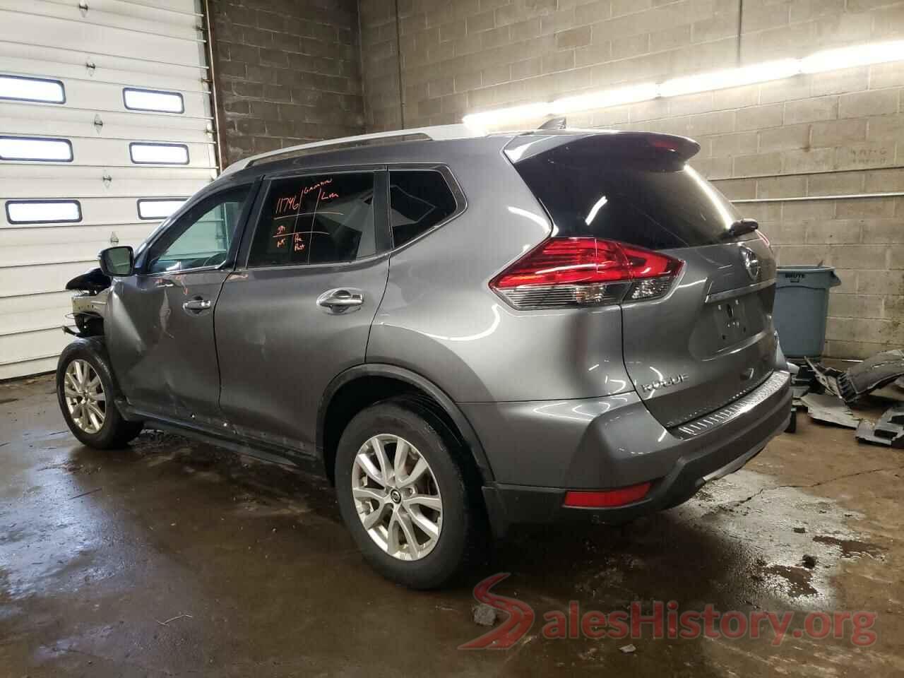 5N1AT2MV8HC882800 2017 NISSAN ROGUE