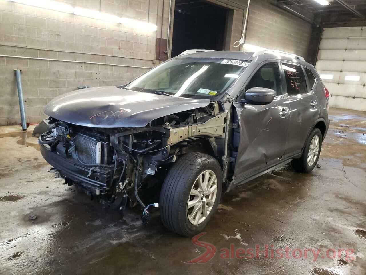 5N1AT2MV8HC882800 2017 NISSAN ROGUE