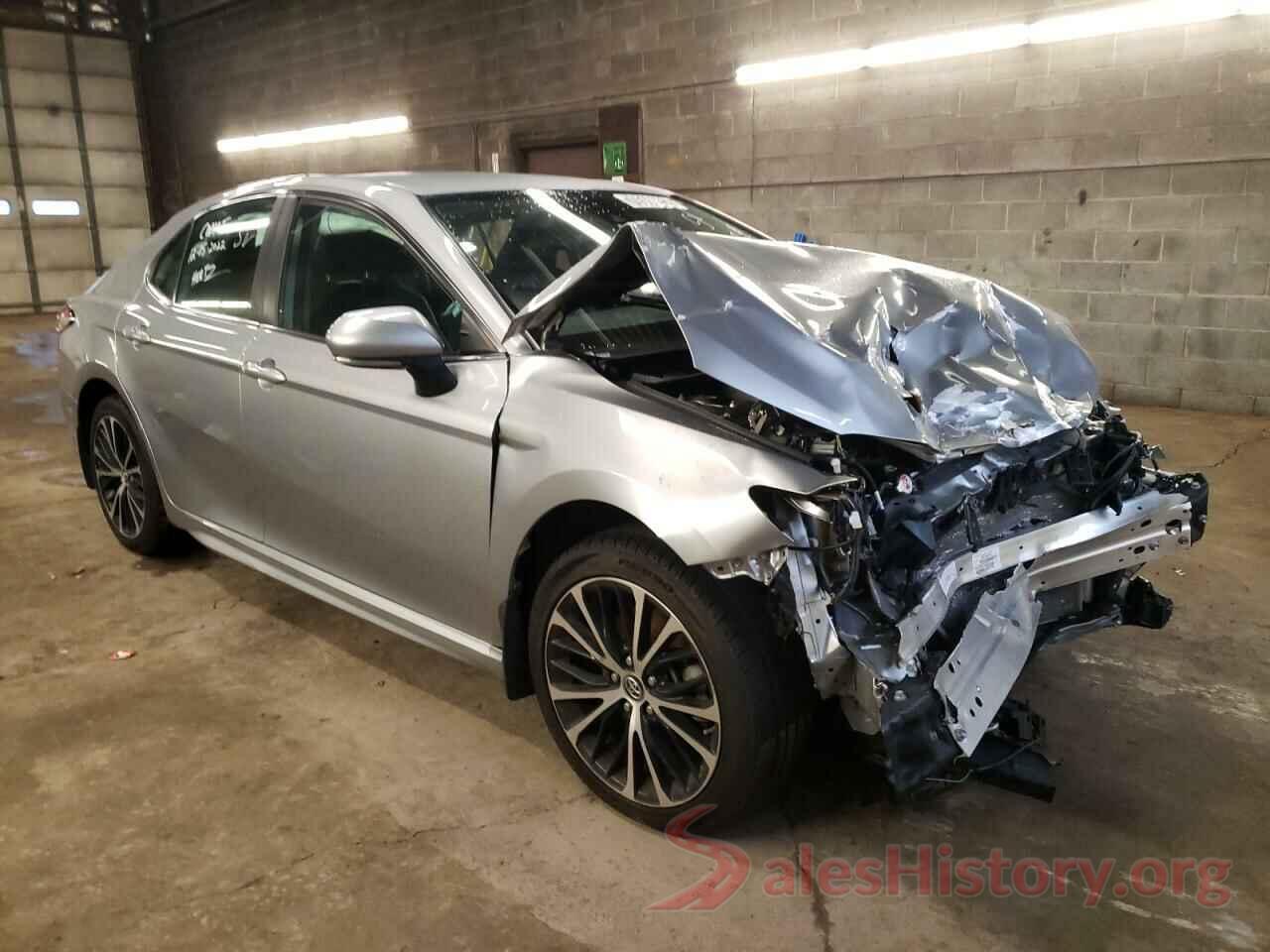 4T1B11HK4KU180690 2019 TOYOTA CAMRY