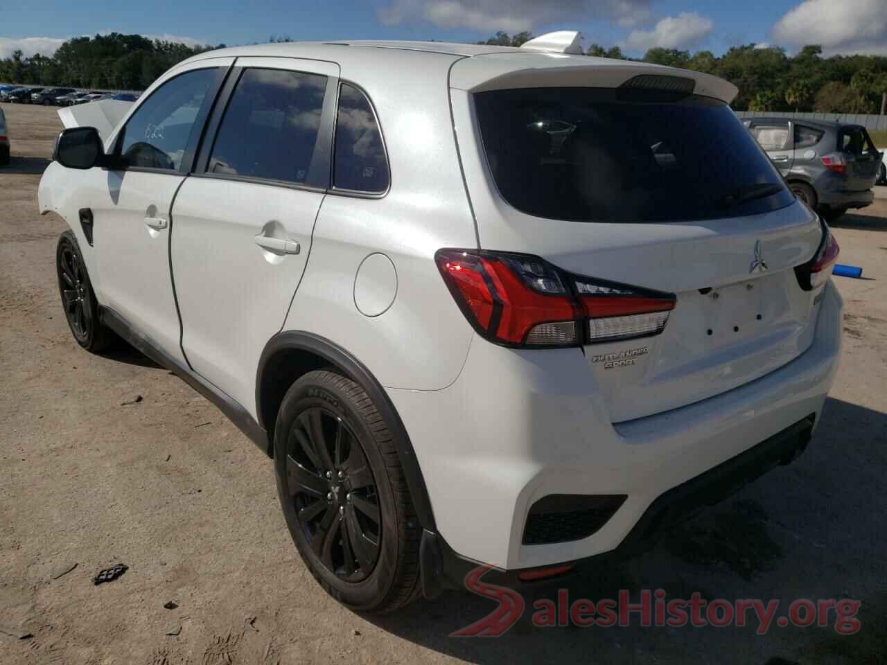 JA4APUAU4MU007597 2021 MITSUBISHI OUTLANDER