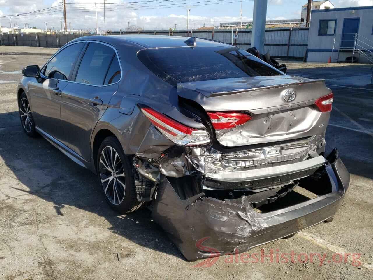 4T1G11AKXLU965586 2020 TOYOTA CAMRY