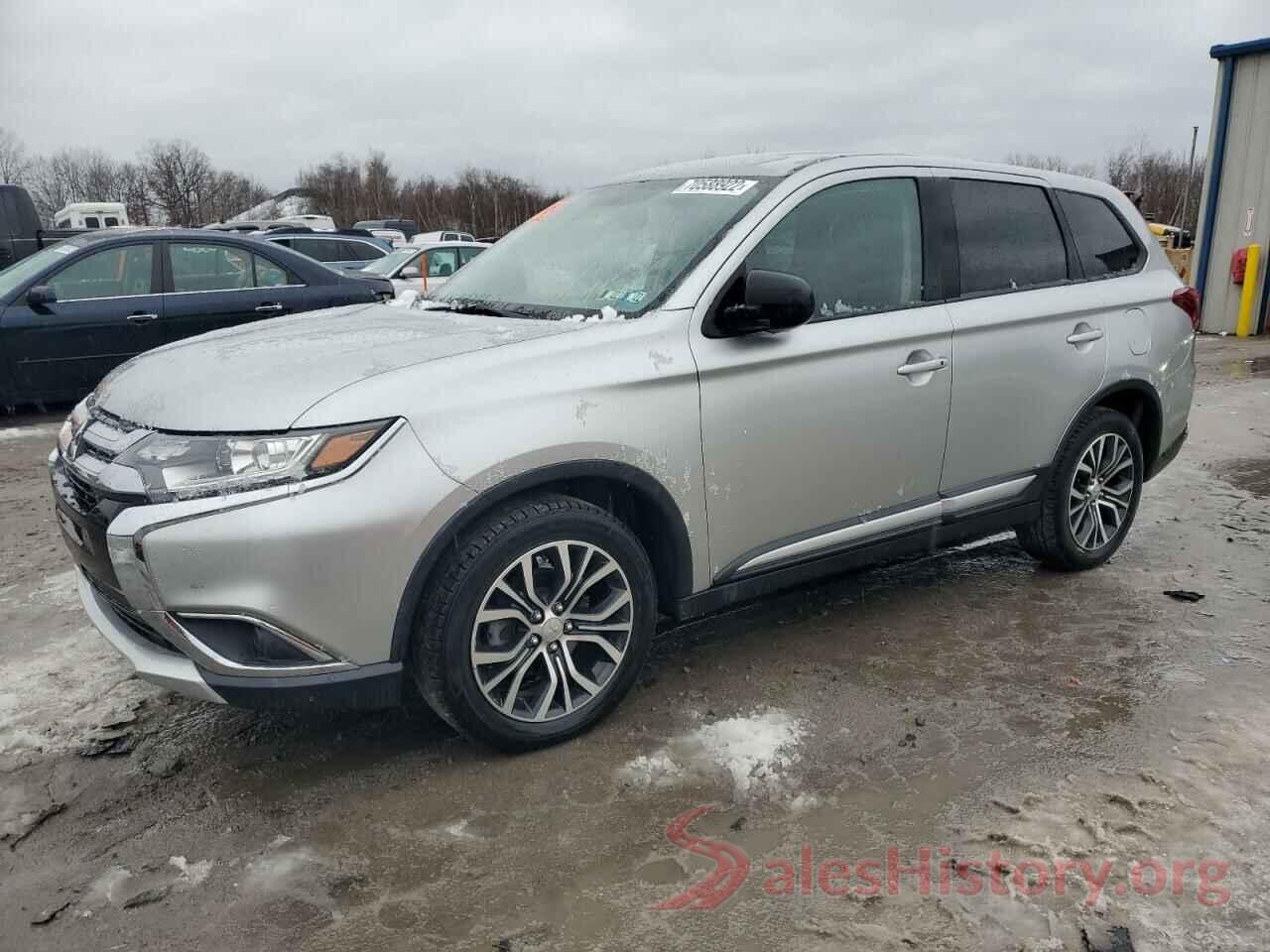 JA4AZ3A38JZ051984 2018 MITSUBISHI OUTLANDER