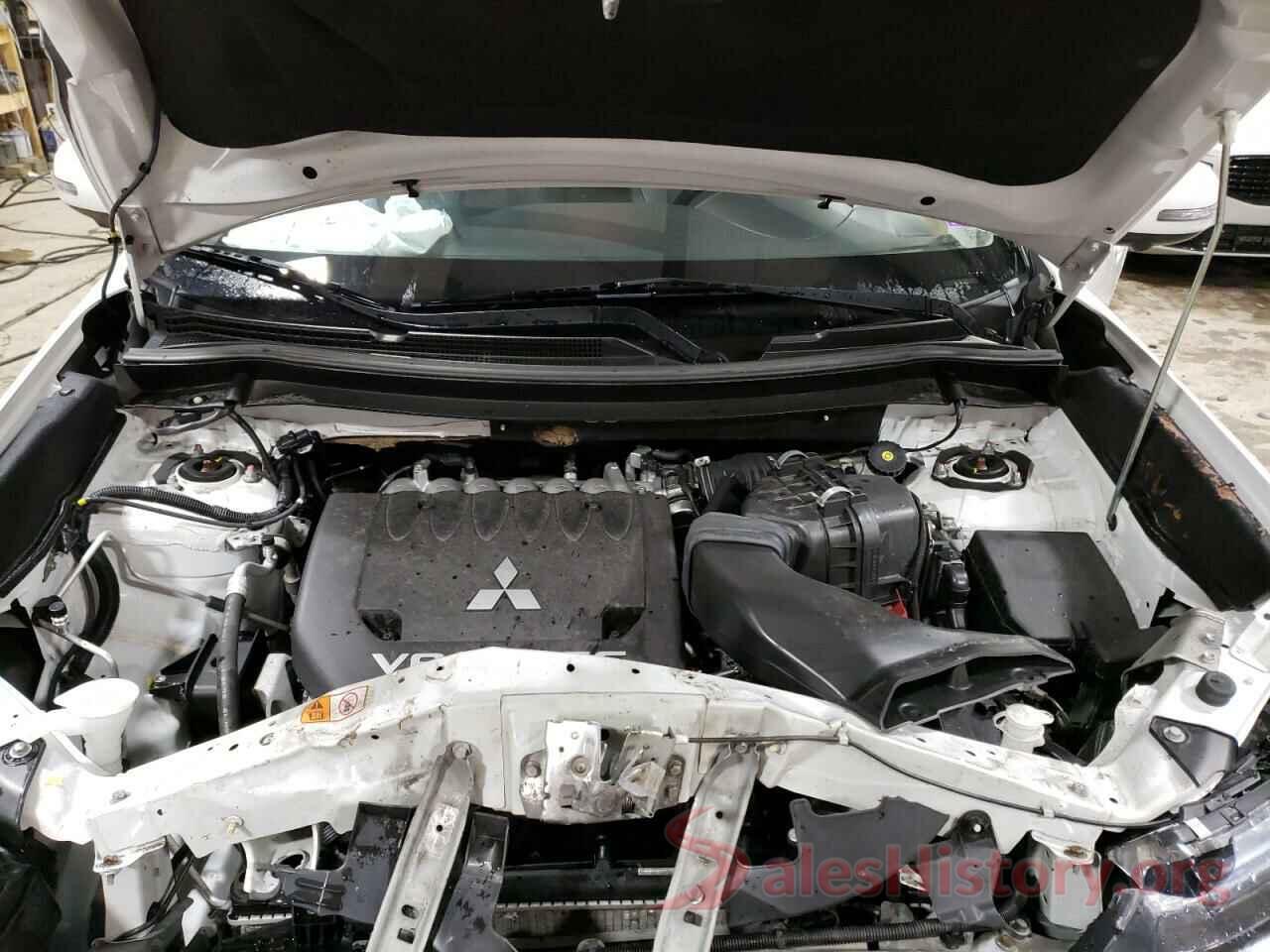 JA4JZ4AX7JZ045828 2018 MITSUBISHI OUTLANDER