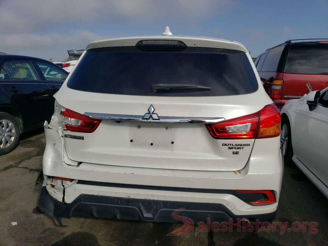 JA4AP4AU9KU018043 2019 MITSUBISHI OUTLANDER