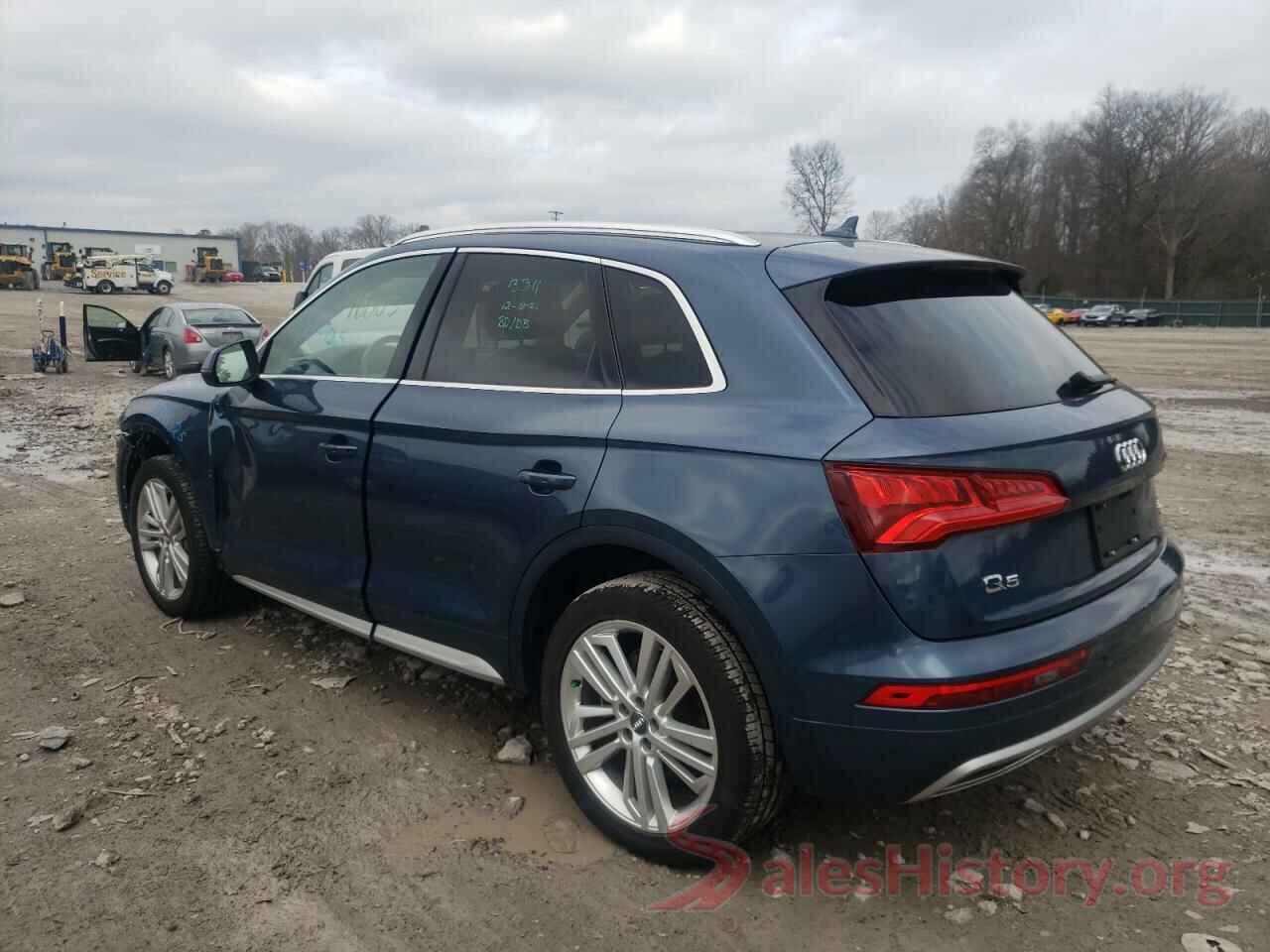 WA1CNAFY9J2141229 2018 AUDI Q5