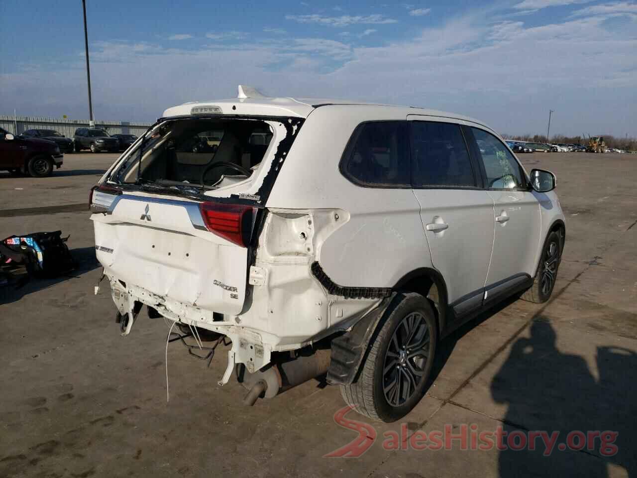 JA4AZ3A39JZ039262 2018 MITSUBISHI OUTLANDER