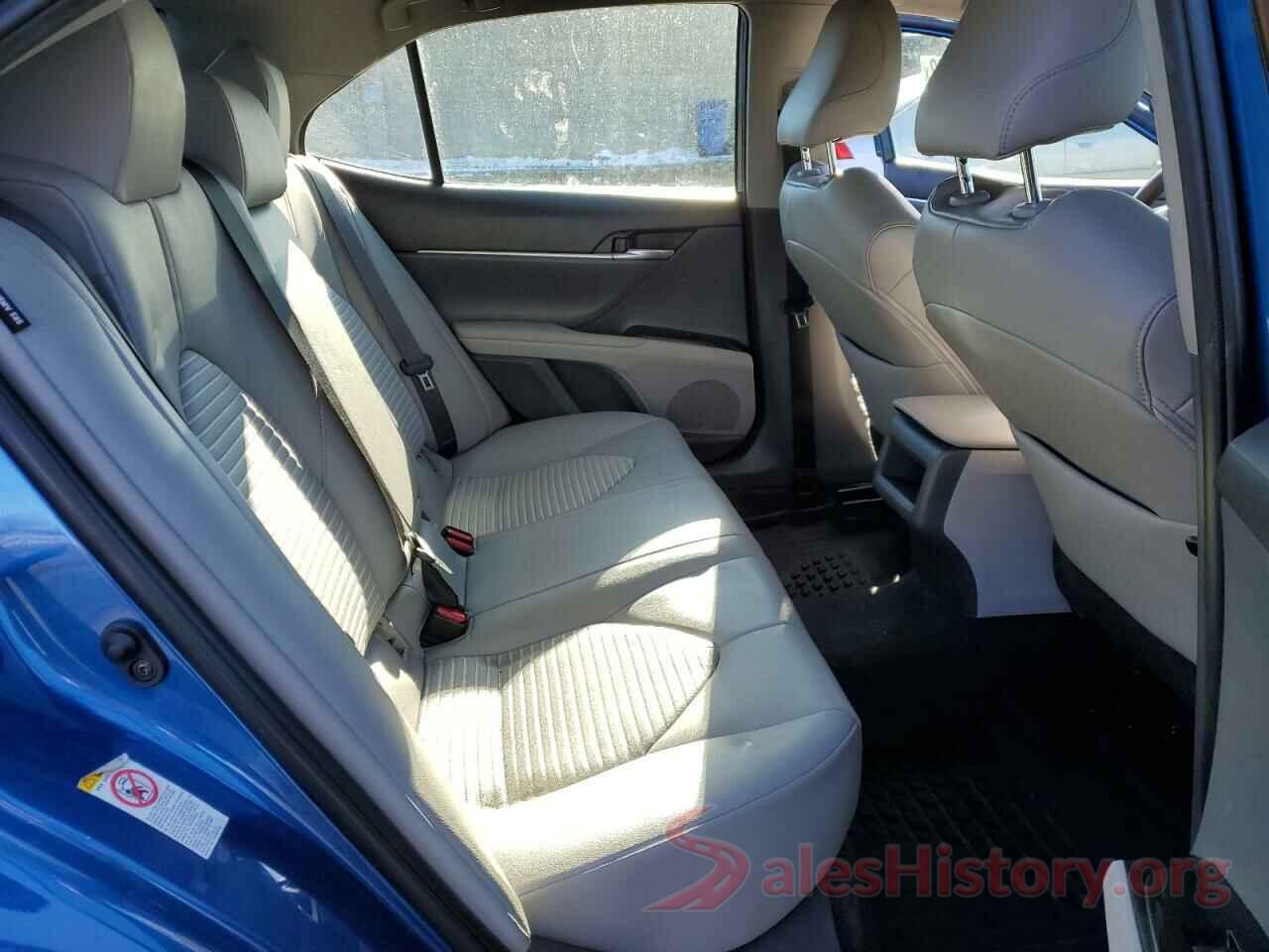 4T1B11HK9JU141284 2018 TOYOTA CAMRY