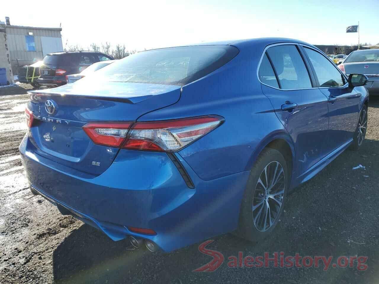 4T1B11HK9JU141284 2018 TOYOTA CAMRY