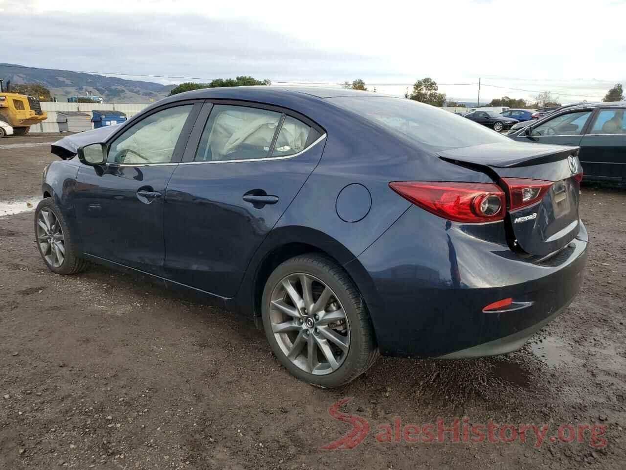 3MZBN1V34JM168075 2018 MAZDA 3