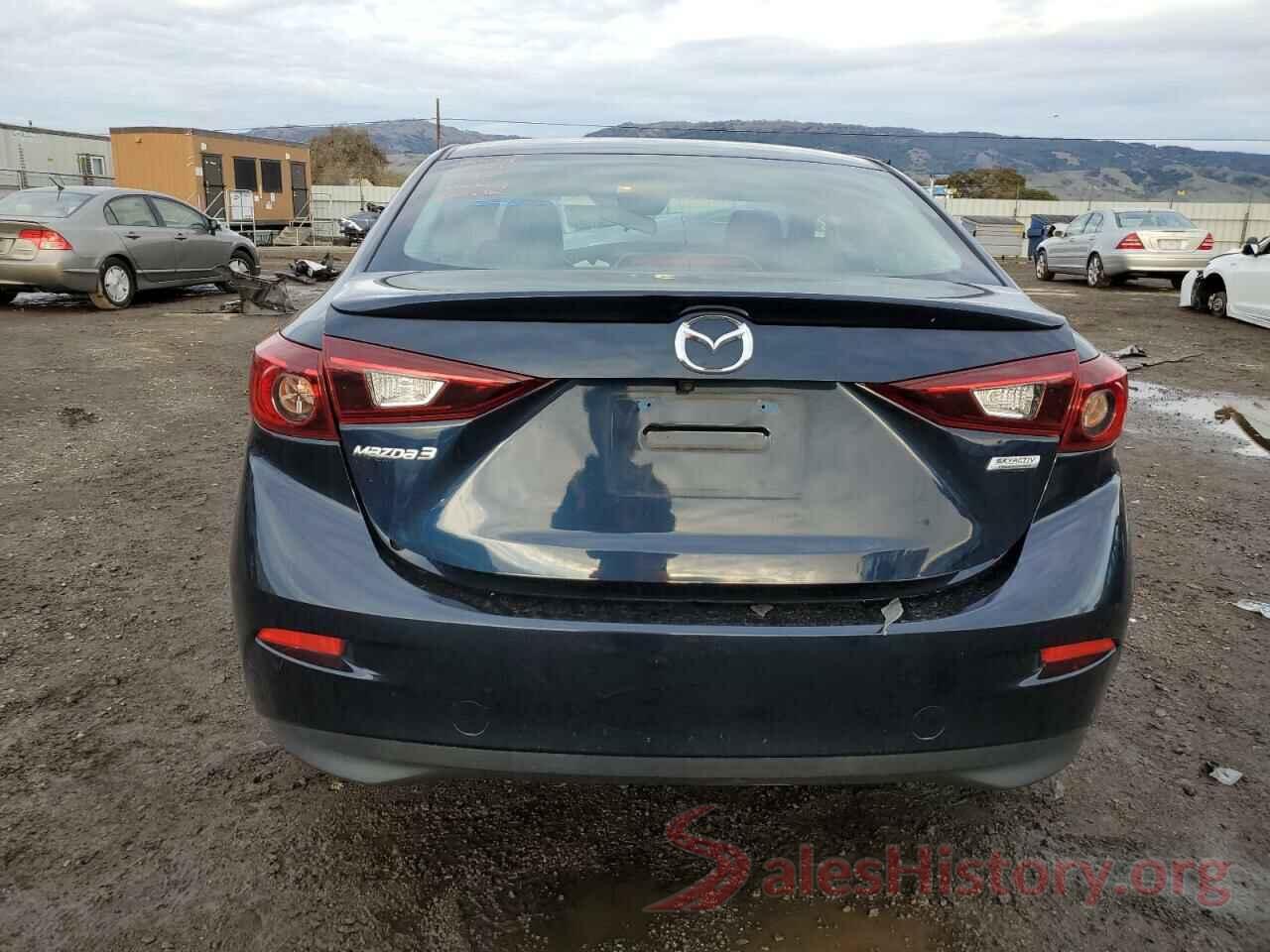 3MZBN1V34JM168075 2018 MAZDA 3