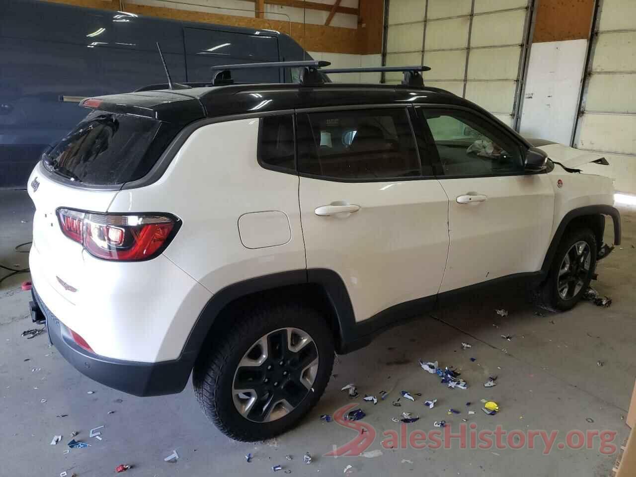 3C4NJDDB0JT135909 2018 JEEP COMPASS