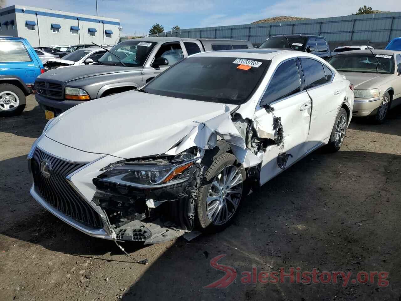 58AB21B1XKU003129 2019 LEXUS ES300