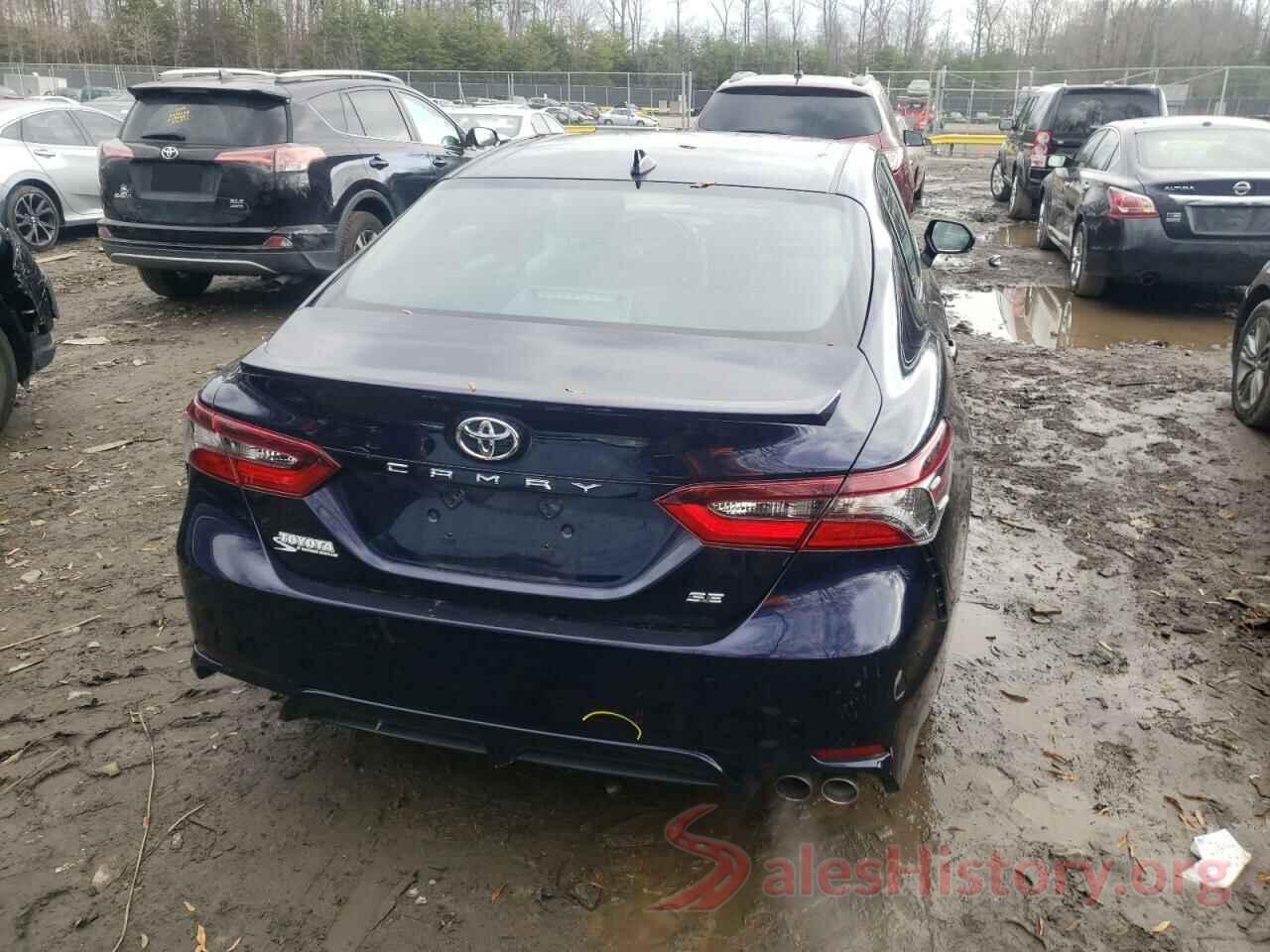 4T1G11AK6NU652327 2022 TOYOTA CAMRY