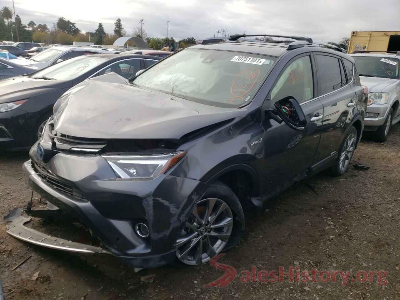 JTMDJREV6HD144924 2017 TOYOTA RAV4