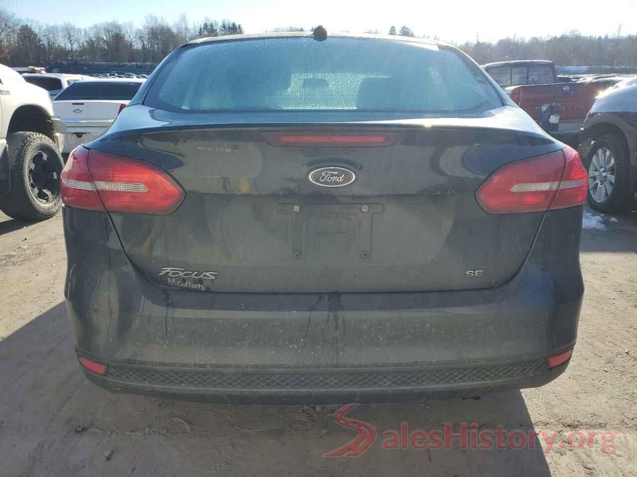 1FADP3F25JL214107 2018 FORD FOCUS