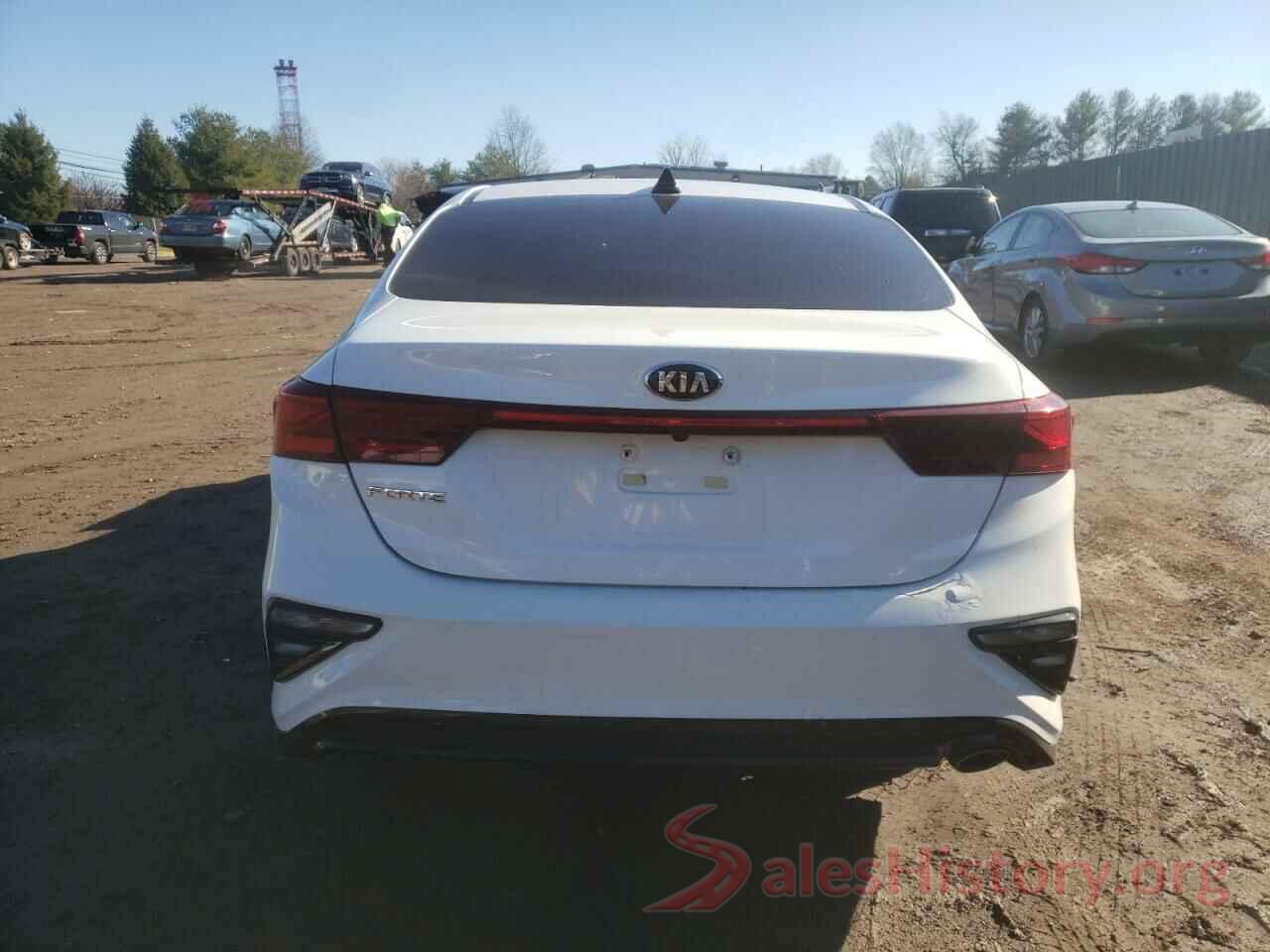 3KPF24AD4KE081768 2019 KIA FORTE