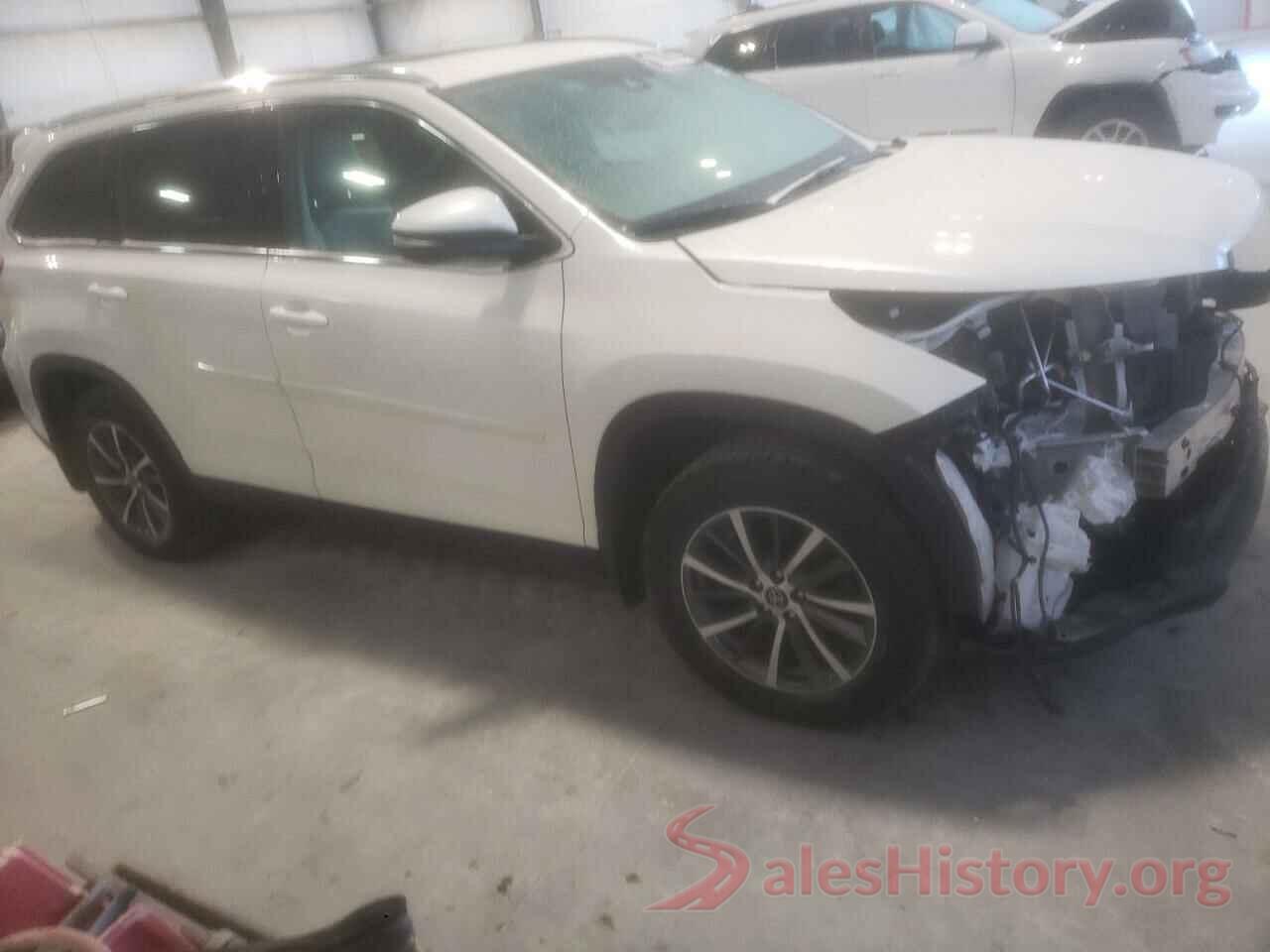 5TDJZRFH3KS583479 2019 TOYOTA HIGHLANDER