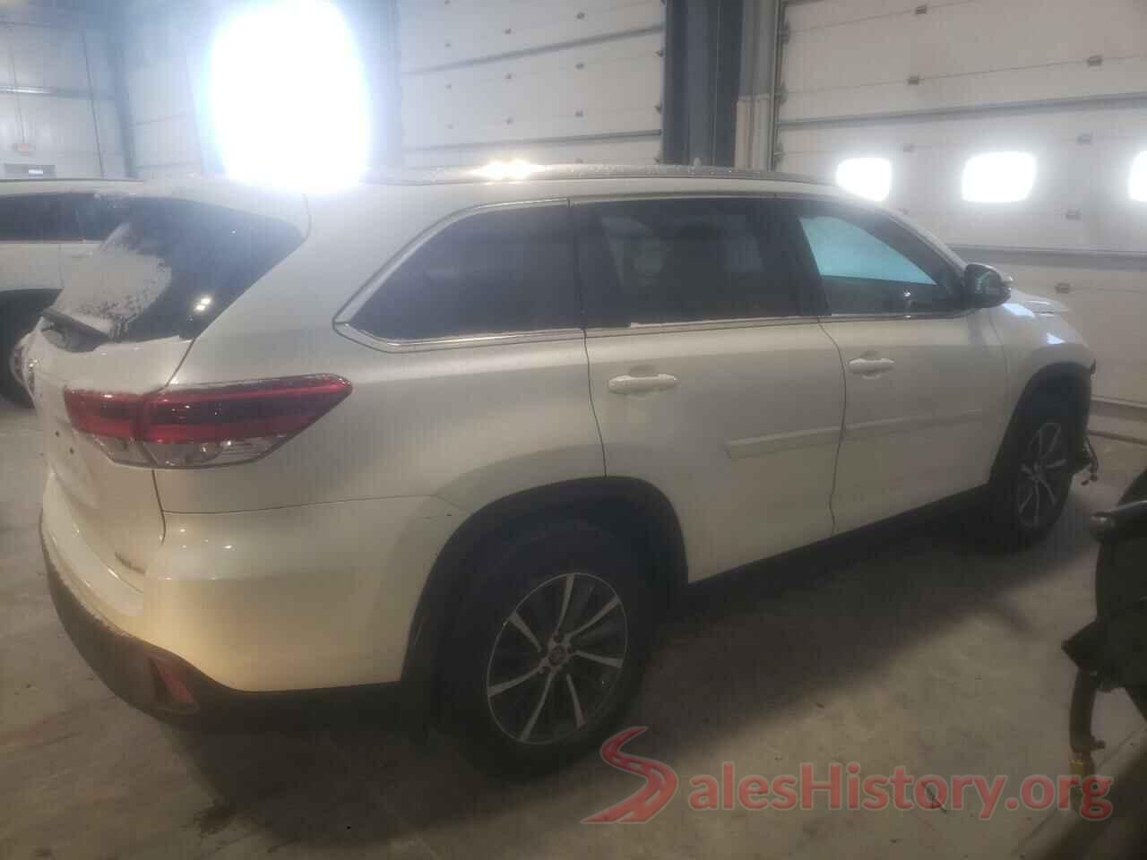 5TDJZRFH3KS583479 2019 TOYOTA HIGHLANDER