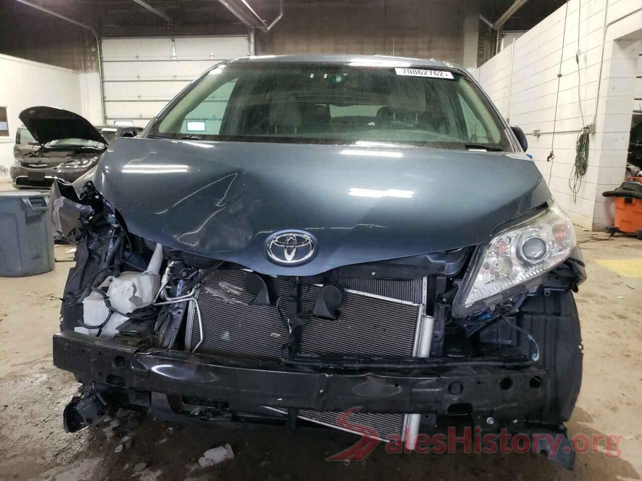 5TDYK3DC3FS577002 2015 TOYOTA SIENNA