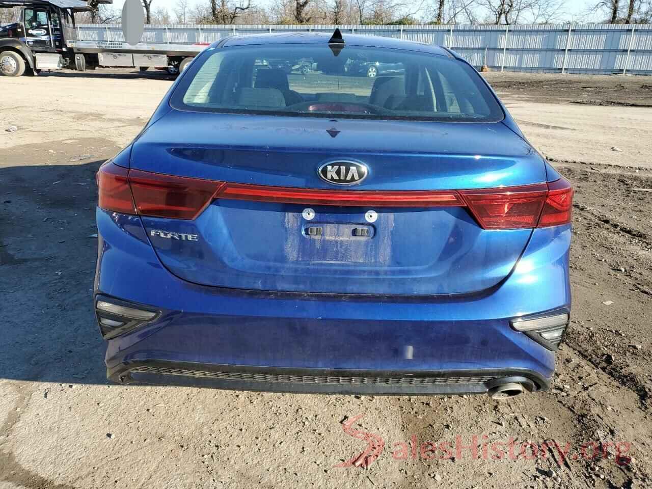 3KPF24AD8KE023453 2019 KIA FORTE