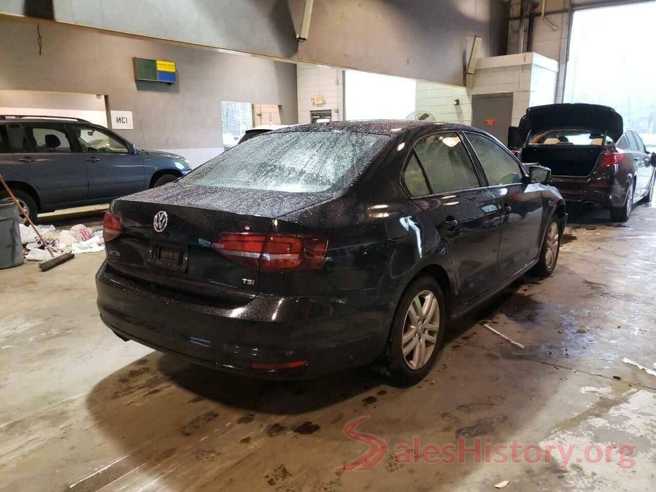 3VW2B7AJ2JM256008 2018 VOLKSWAGEN JETTA