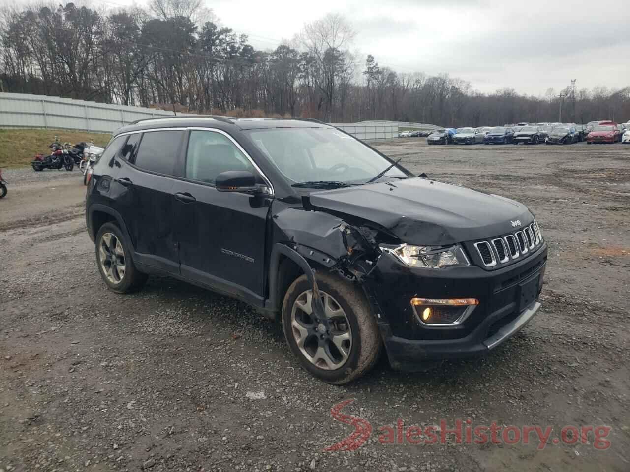 3C4NJDCB0JT200761 2018 JEEP COMPASS