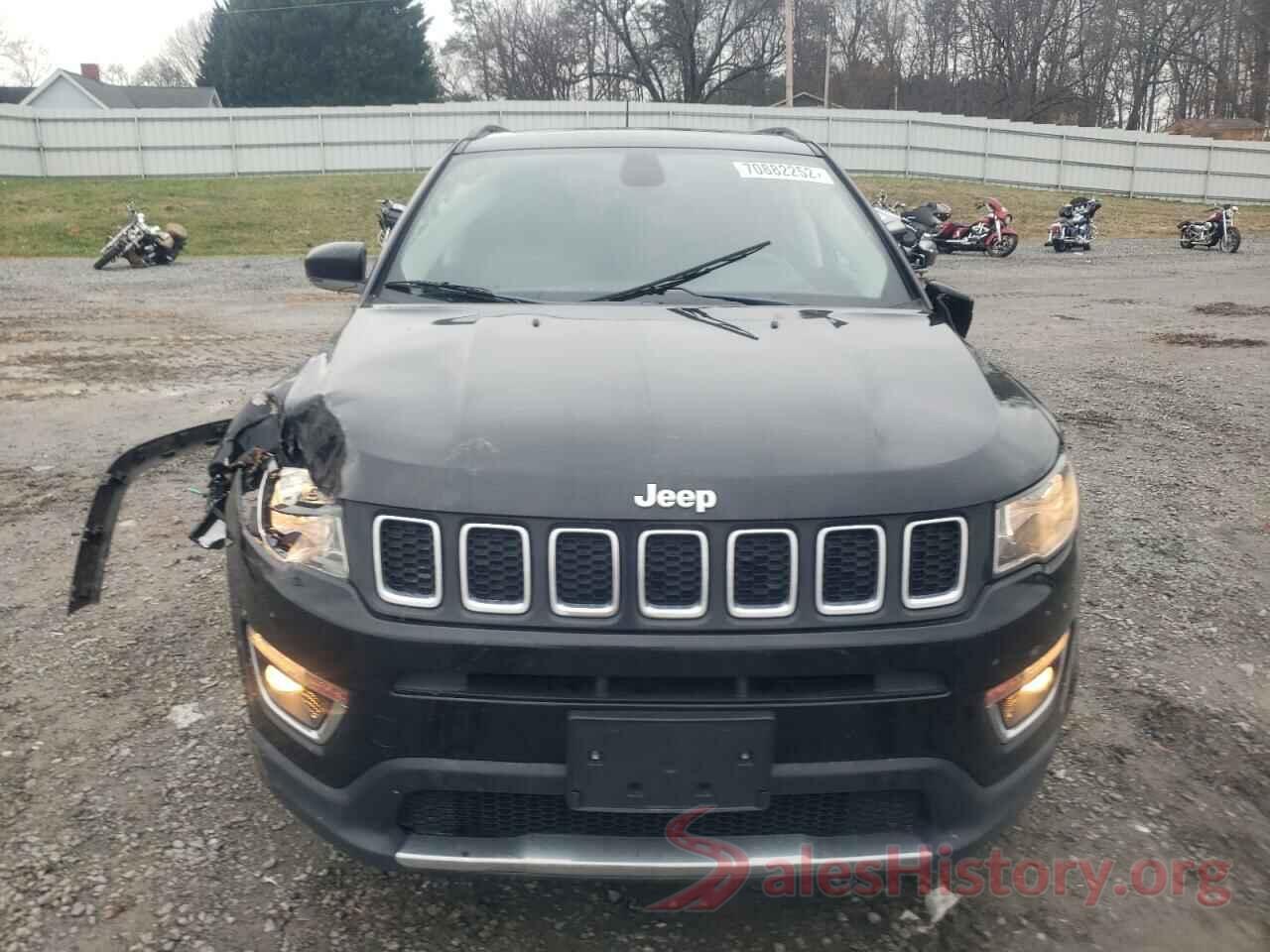 3C4NJDCB0JT200761 2018 JEEP COMPASS