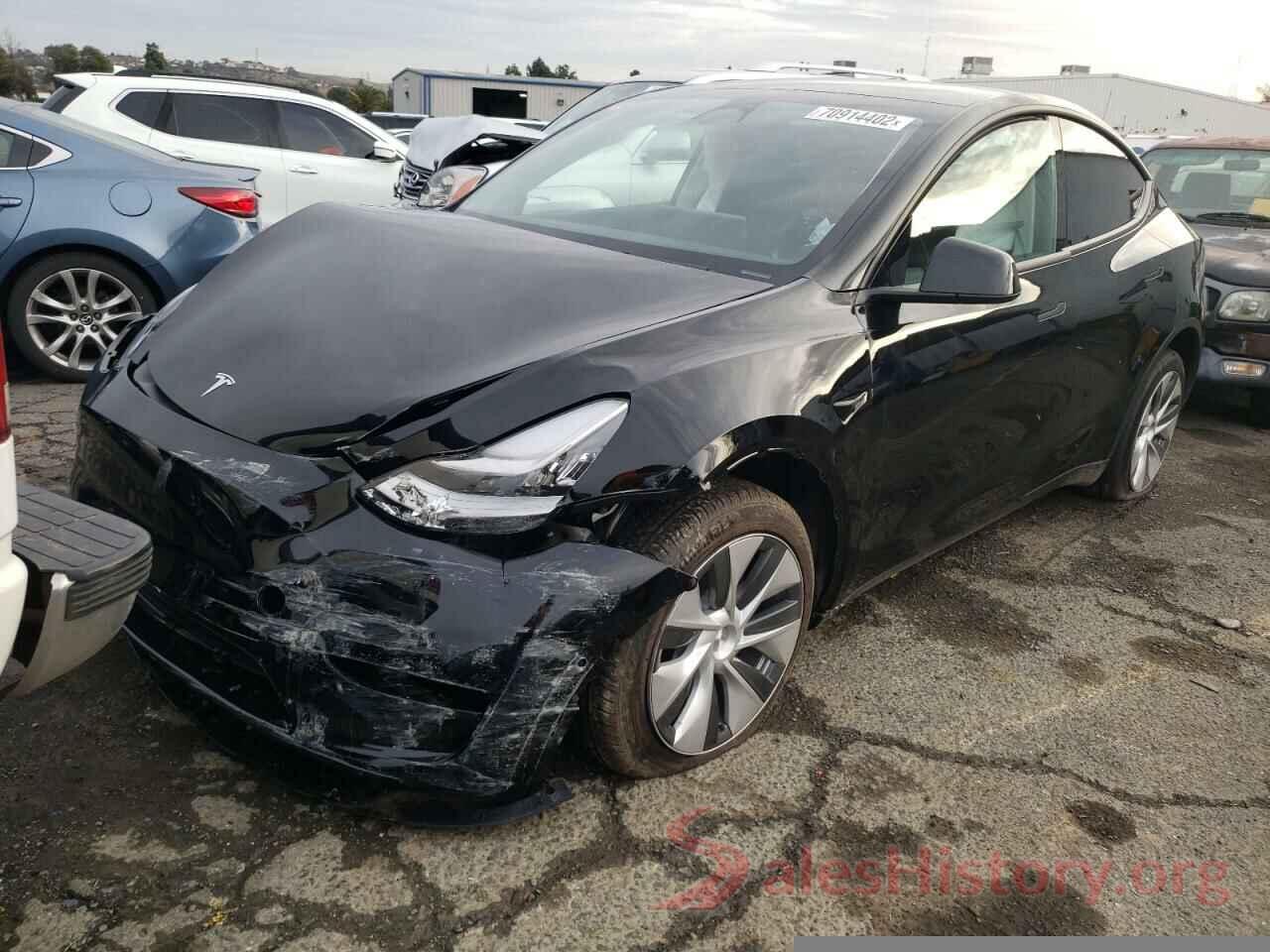 7SAYGDEE3NF568085 2022 TESLA MODEL Y