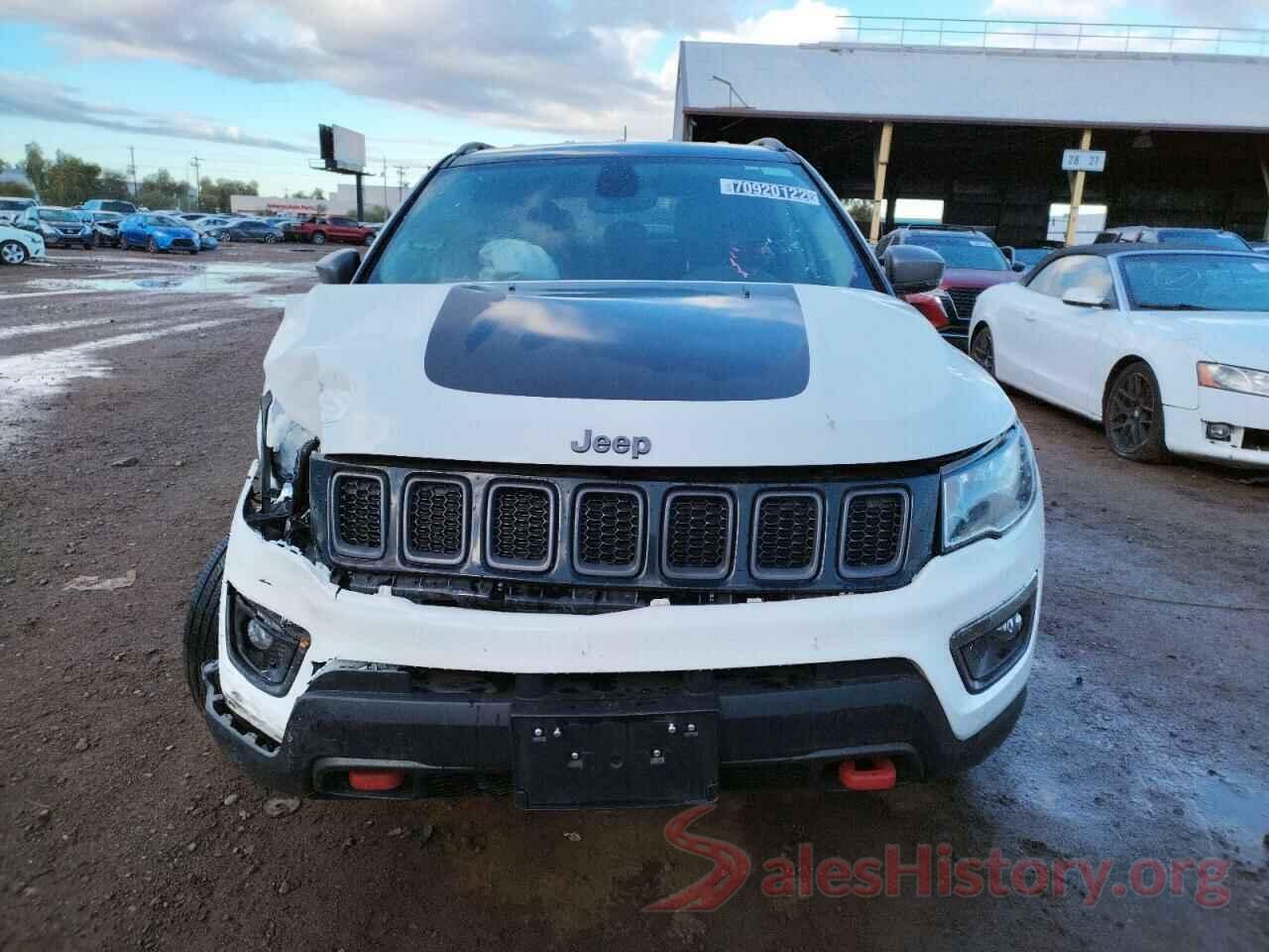 3C4NJDDBXKT721177 2019 JEEP COMPASS