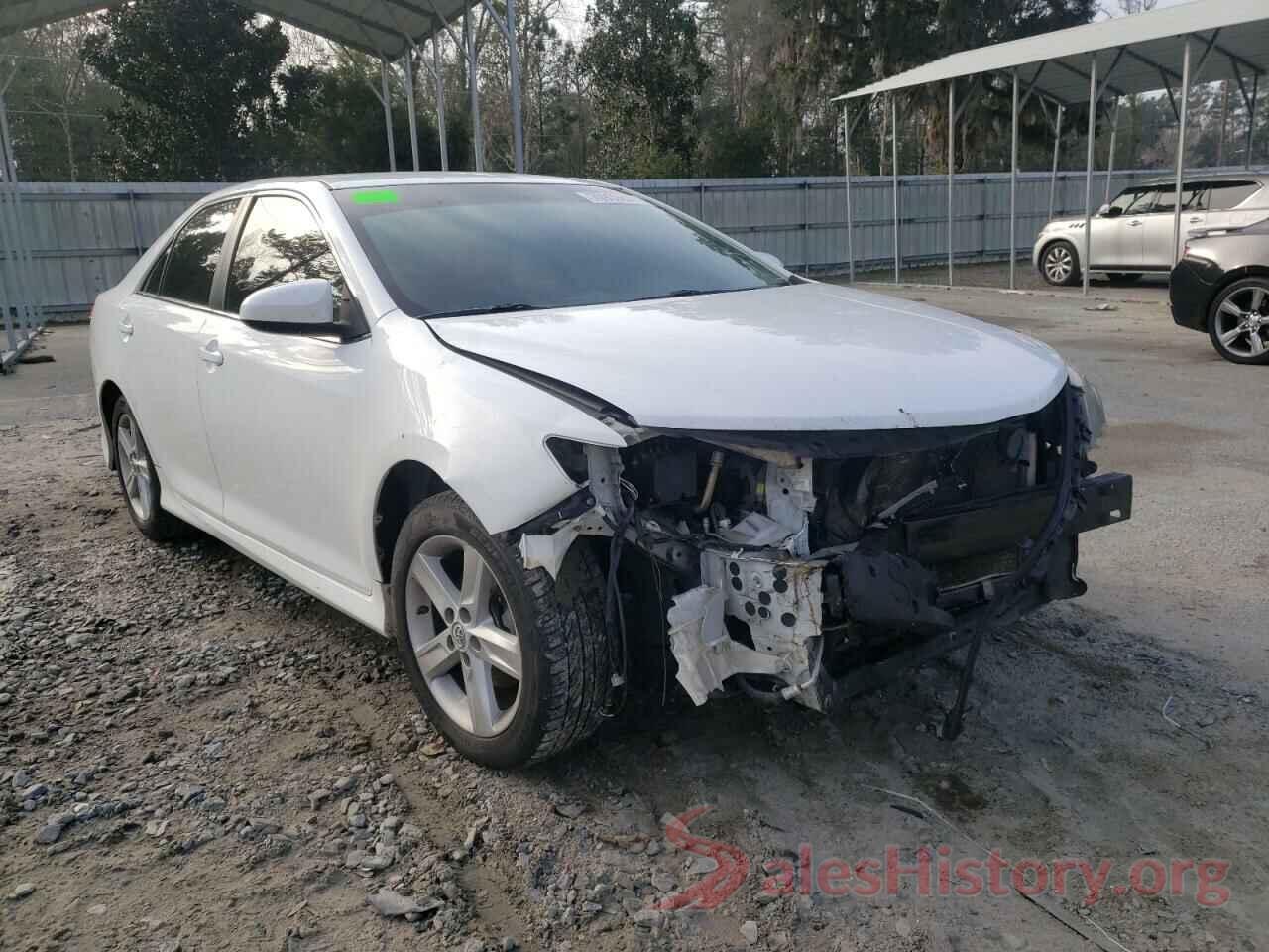 4T1BF1FK0EU757840 2014 TOYOTA CAMRY