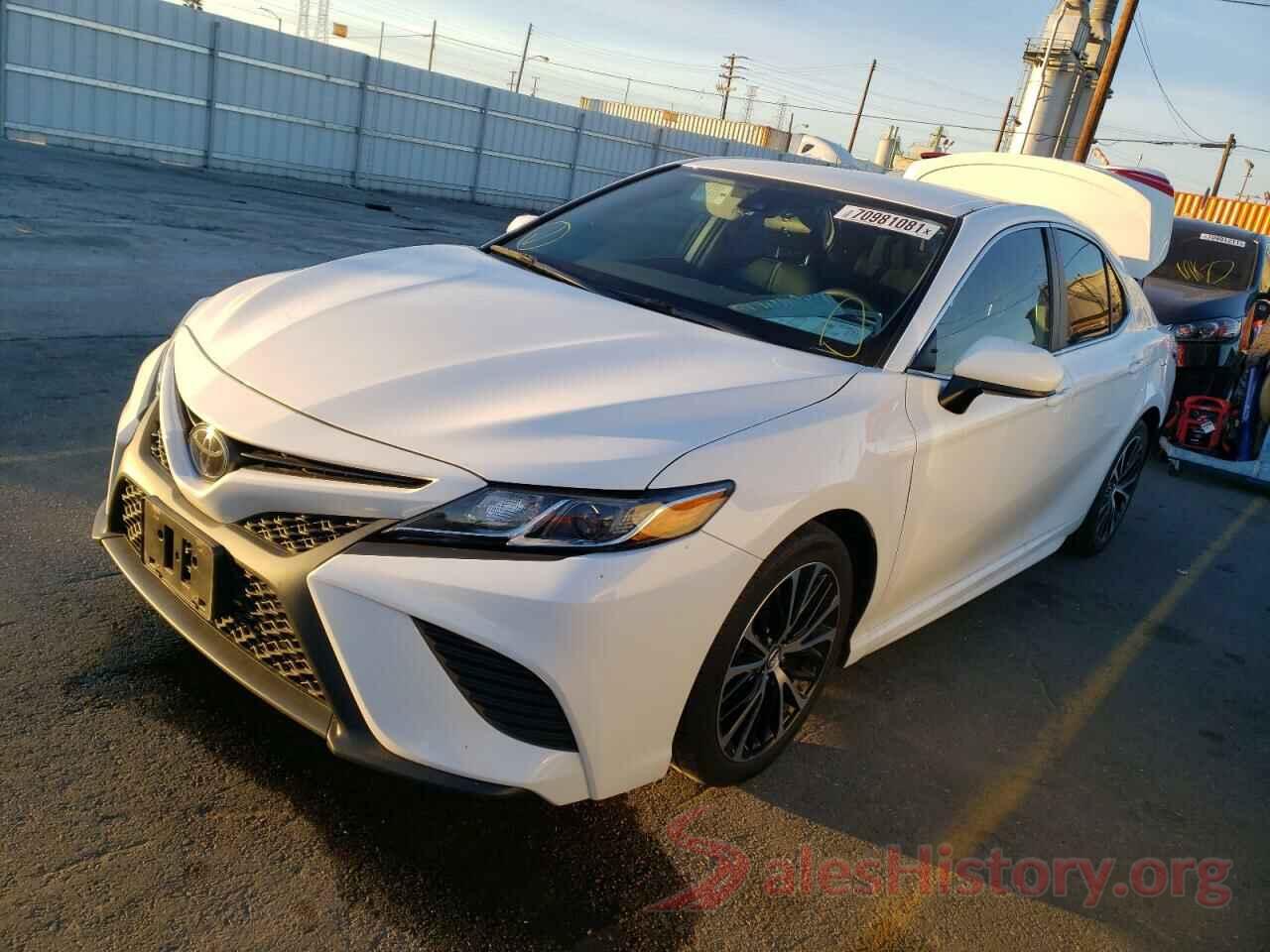 4T1B11HK8KU724527 2019 TOYOTA CAMRY