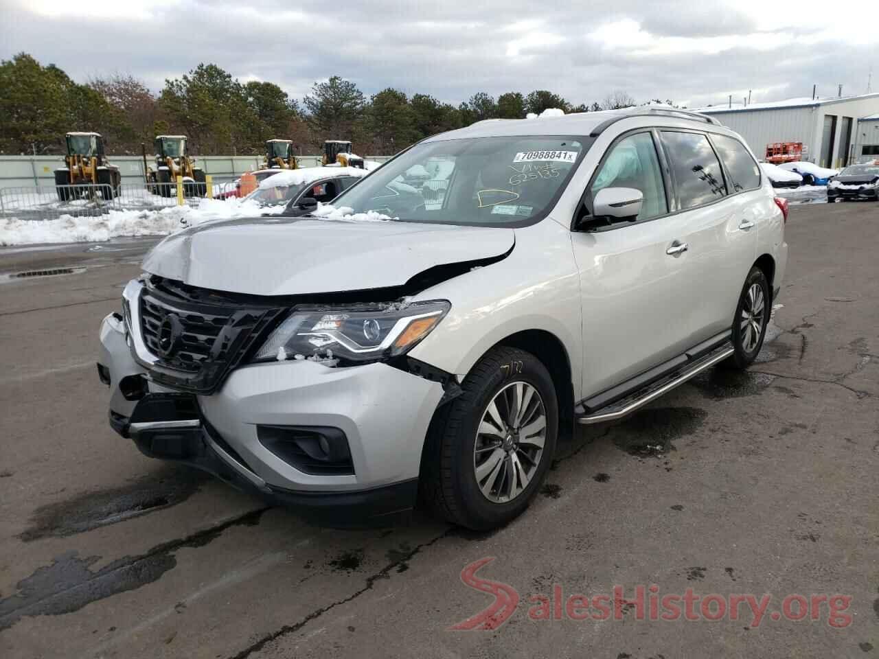 5N1DR2MM7JC625135 2018 NISSAN PATHFINDER