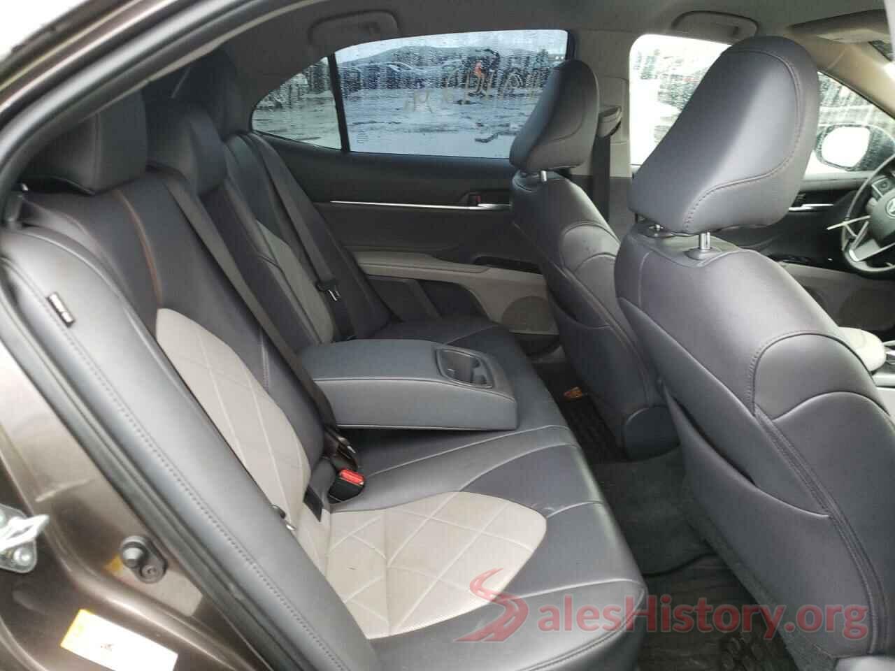 4T1B11HK8JU107370 2018 TOYOTA CAMRY