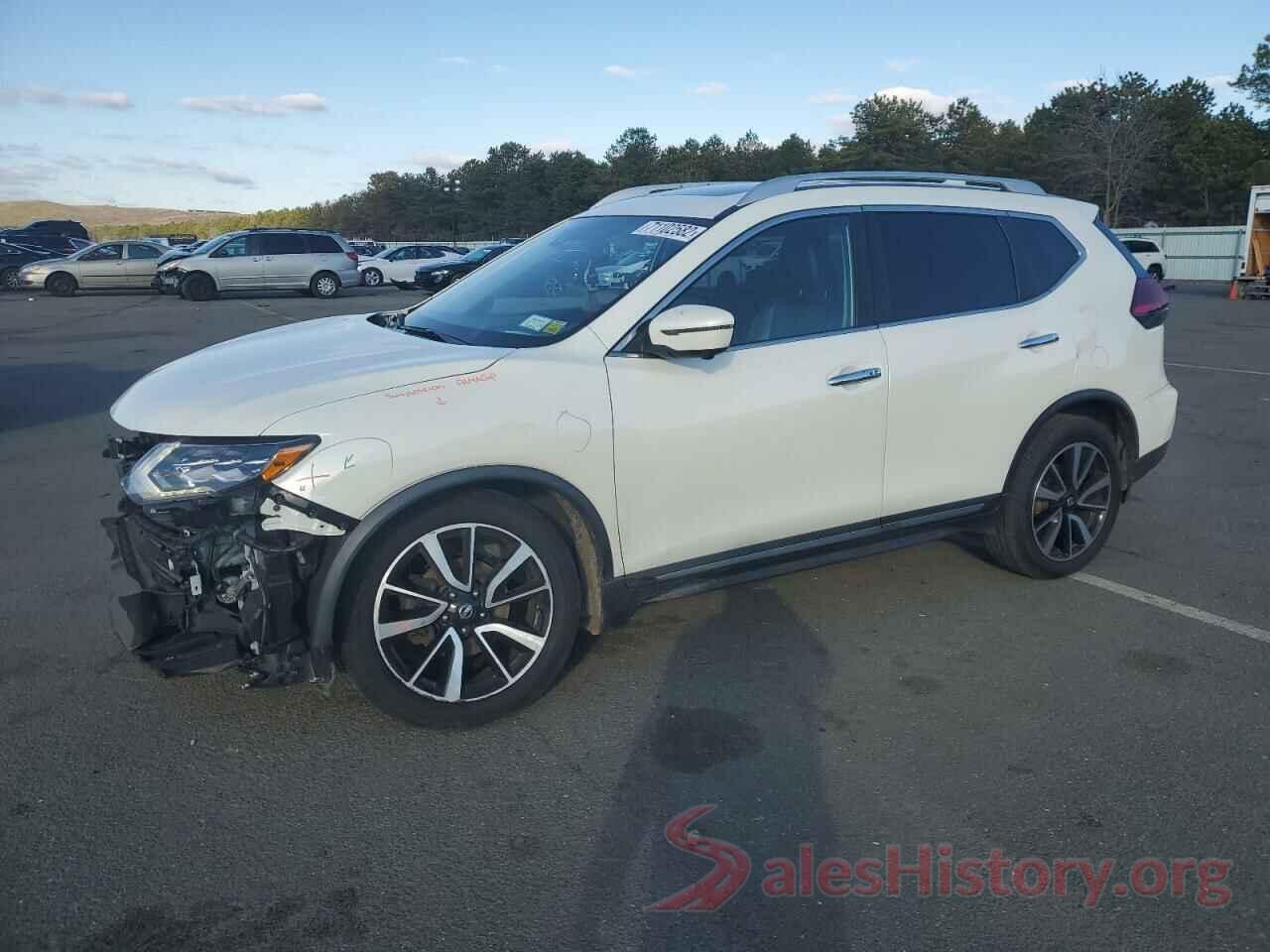 JN8AT2MVXJW325075 2018 NISSAN ROGUE