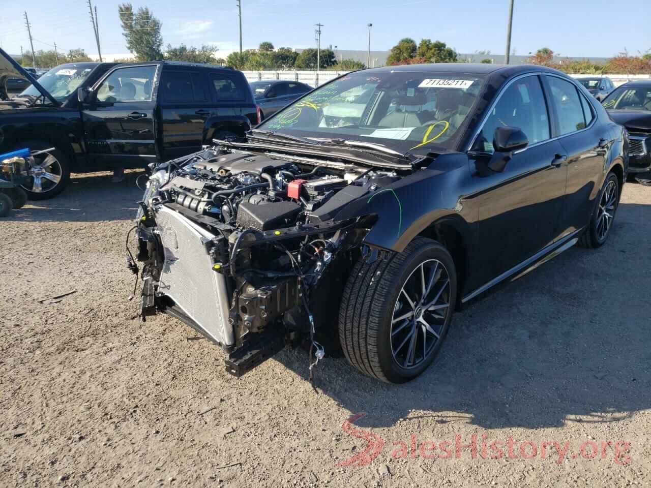 4T1T11AK0NU637403 2022 TOYOTA CAMRY