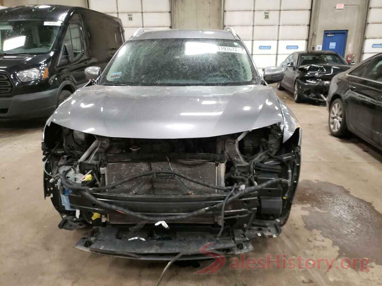 KNMAT2MV4HP543142 2017 NISSAN ROGUE