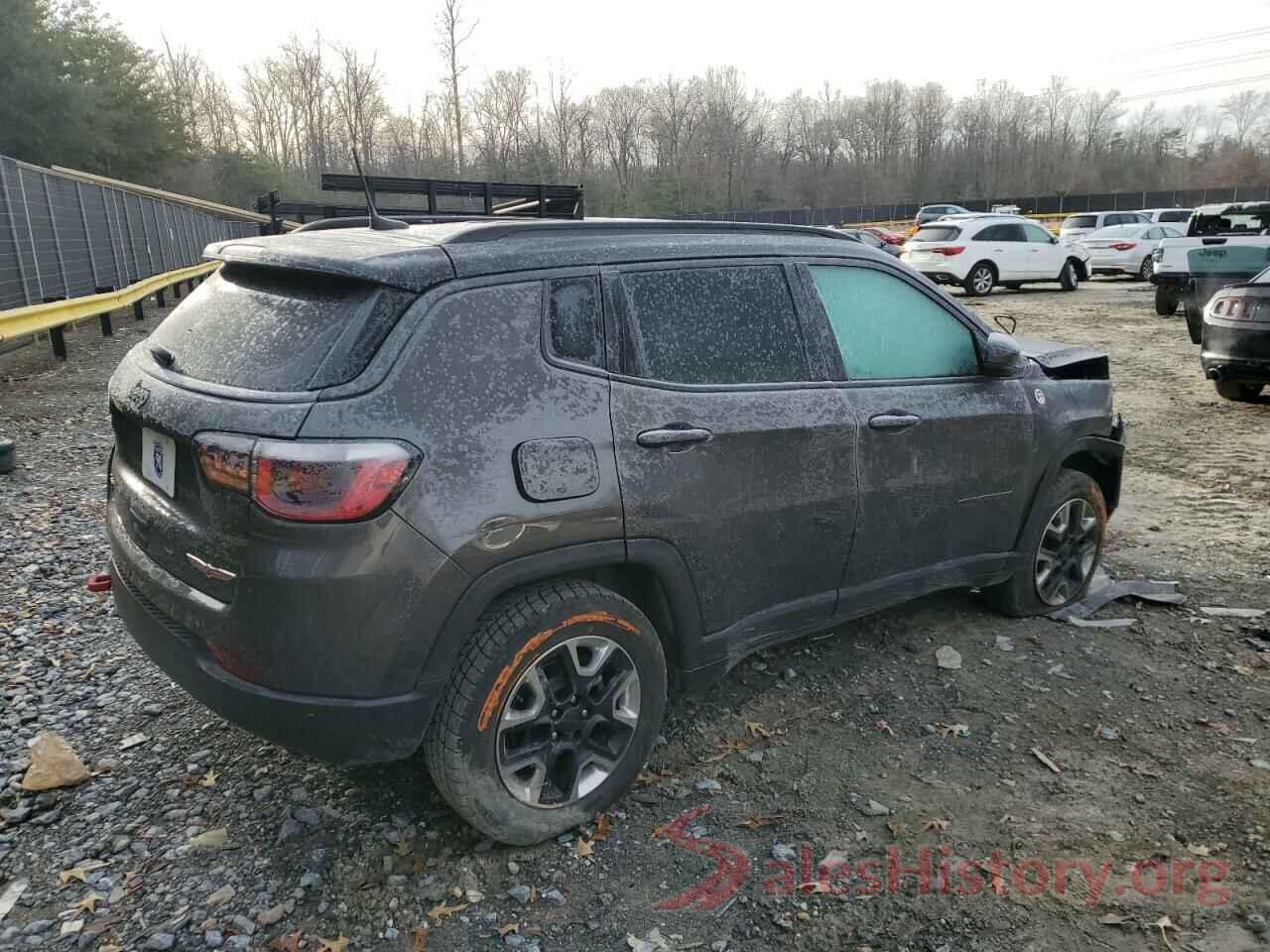 3C4NJDDB9JT116212 2018 JEEP COMPASS