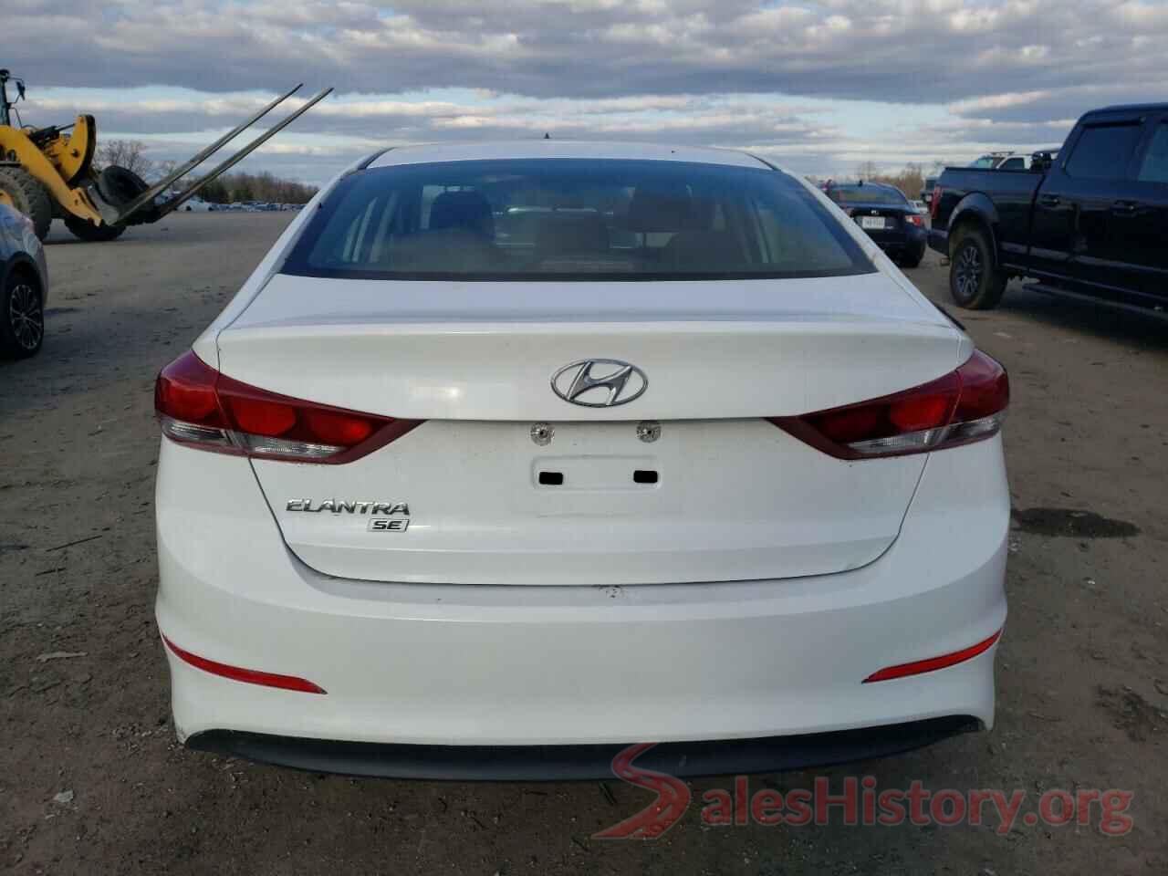 5NPD74LF4JH328997 2018 HYUNDAI ELANTRA