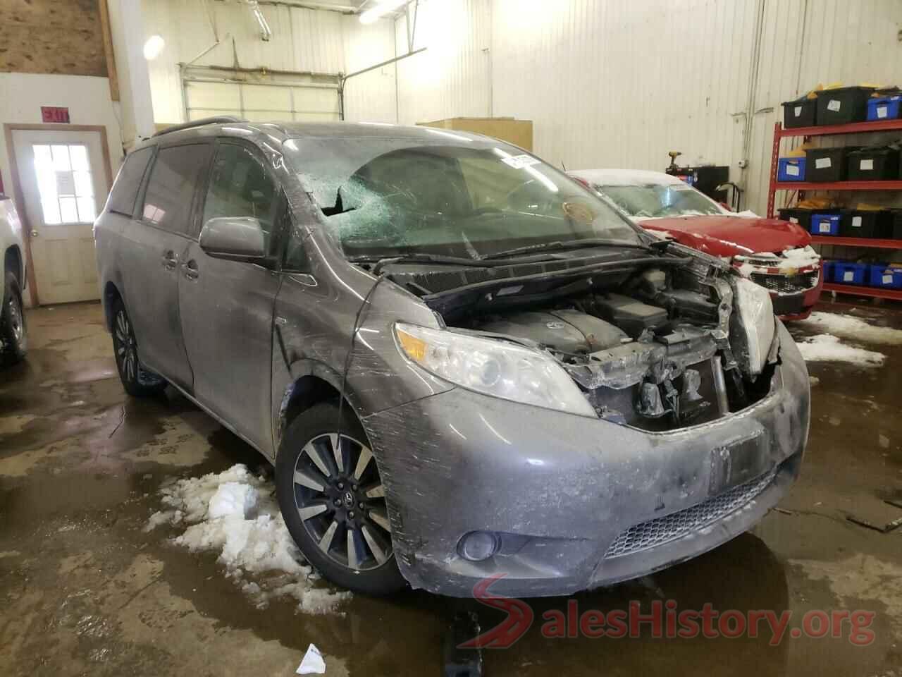 5TDJZ3DC5HS183050 2017 TOYOTA SIENNA