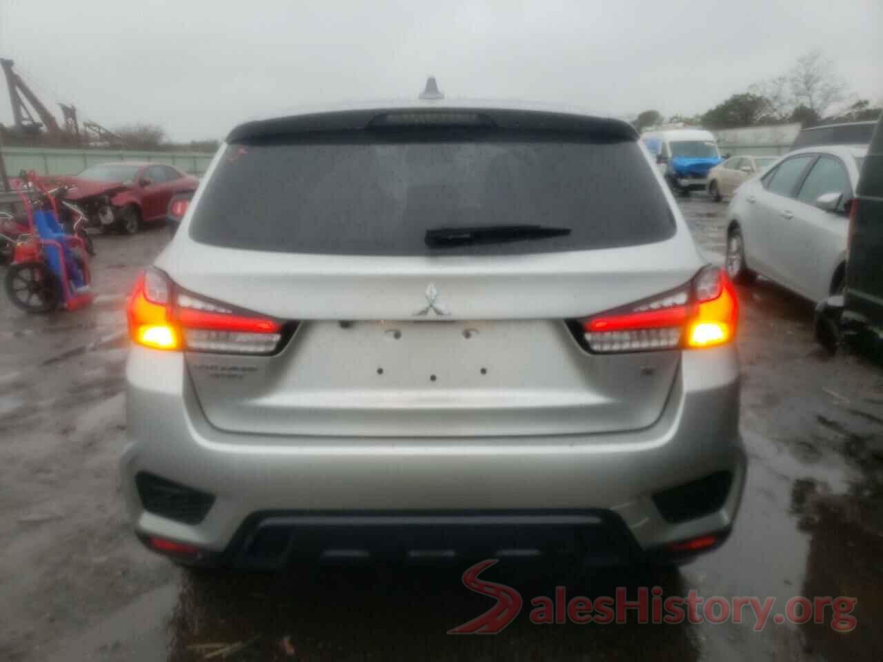 JA4AP4AU0LU023763 2020 MITSUBISHI OUTLANDER