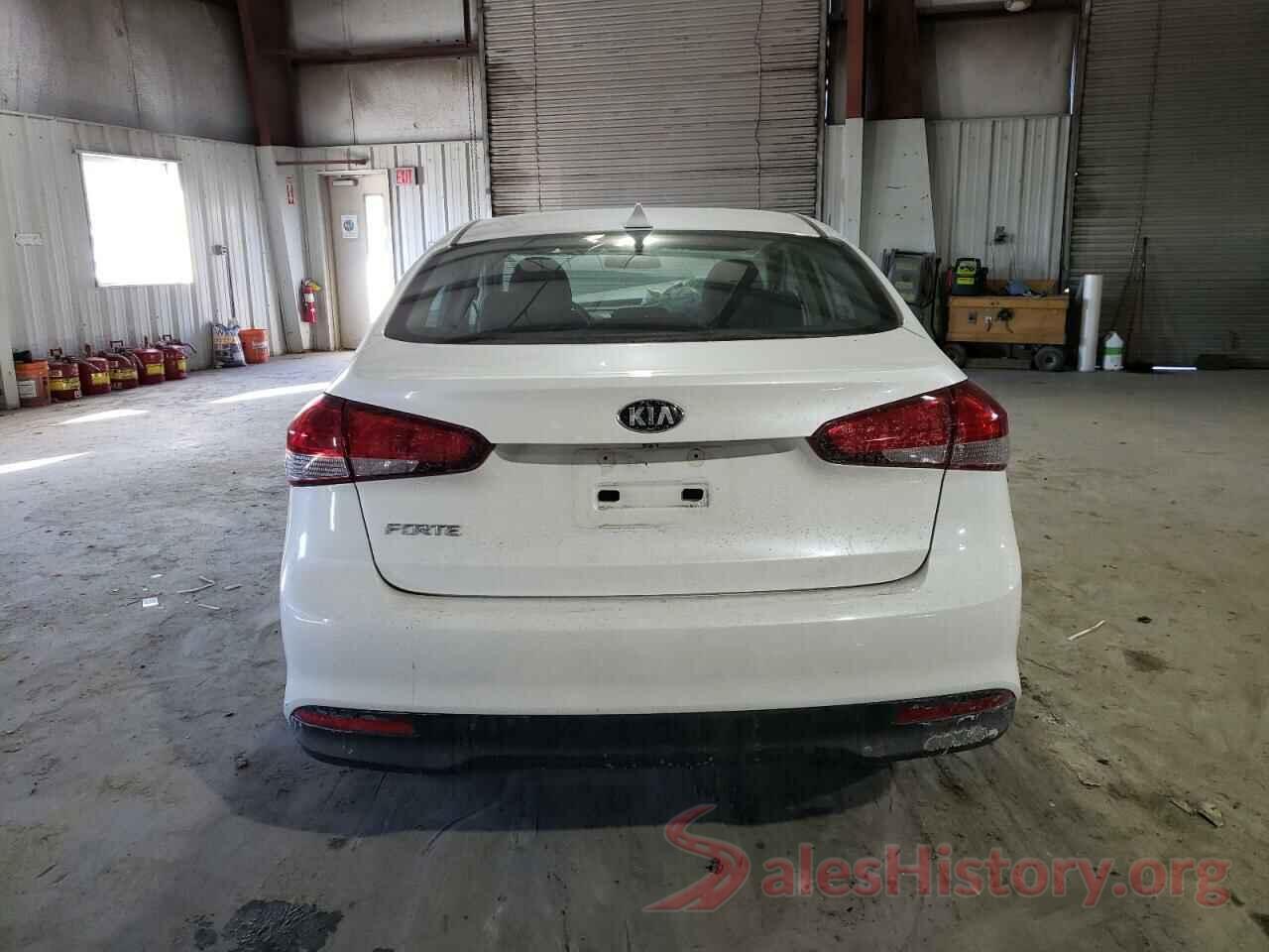 3KPFL4A79JE245201 2018 KIA FORTE