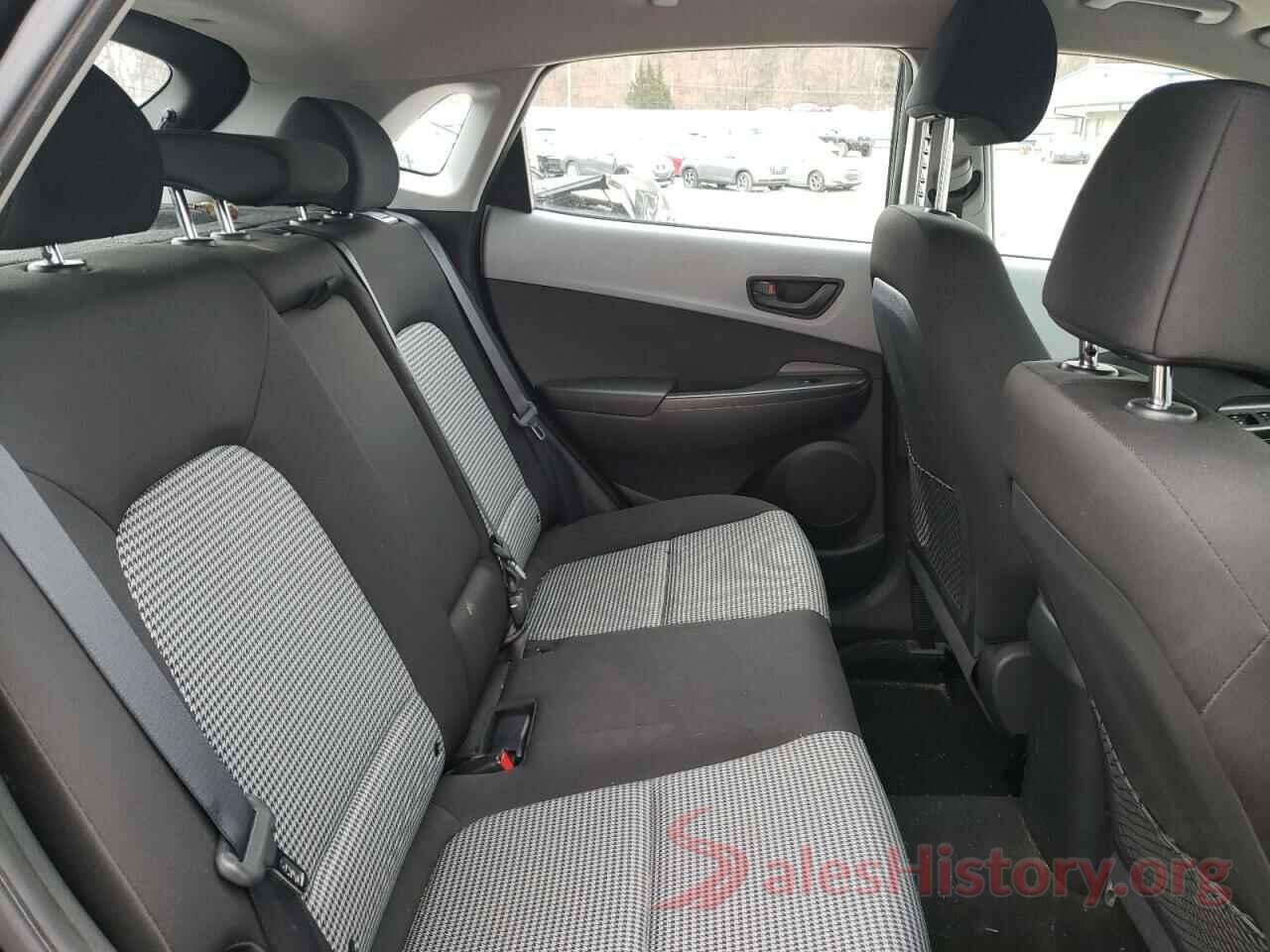 KM8K12AA2KU285882 2019 HYUNDAI KONA